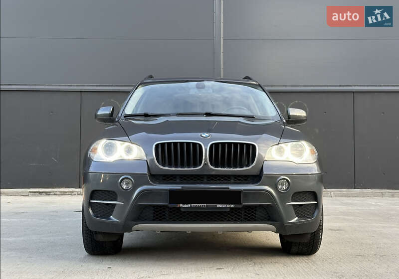 Внедорожник / Кроссовер BMW X5 2013 в Киеве