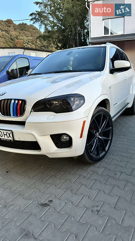 Внедорожник / Кроссовер BMW X5 2010 в Хусте