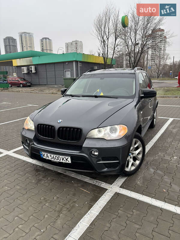 Позашляховик / Кросовер BMW X5 2012 в Києві