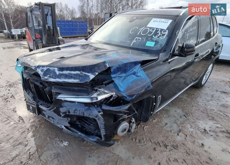 Позашляховик / Кросовер BMW X5 2020 в 