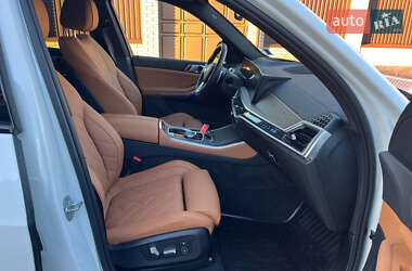 Внедорожник / Кроссовер BMW X5 2024 в 