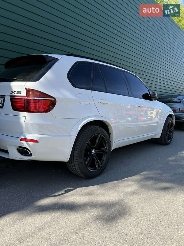 Позашляховик / Кросовер BMW X5 2011 в Києві