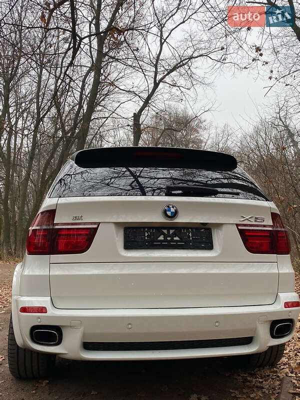Позашляховик / Кросовер BMW X5 2011 в Києві