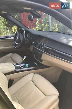 Позашляховик / Кросовер BMW X5 2008 в 