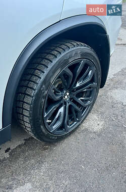 Внедорожник / Кроссовер BMW X5 2014 в 