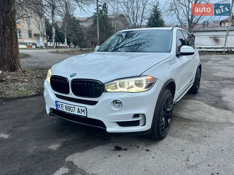 Позашляховик / Кросовер BMW X5 2014 в Києві