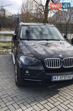 Позашляховик / Кросовер BMW X5 2010 в Івано-Франківську