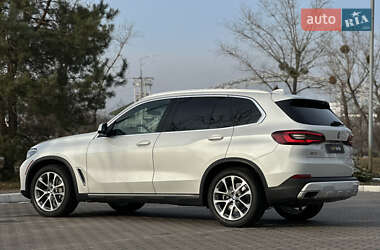 Внедорожник / Кроссовер BMW X5 2020 в 