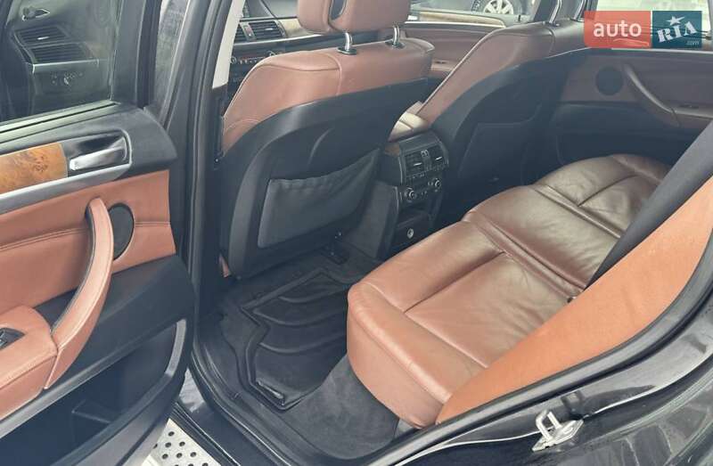 Внедорожник / Кроссовер BMW X5 2011 в Киеве
