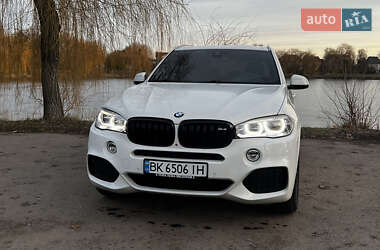 Внедорожник / Кроссовер BMW X5 2016 в Ровно