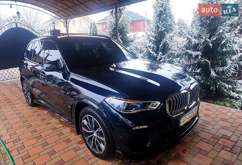 Внедорожник / Кроссовер BMW X5 2020 в Запорожье