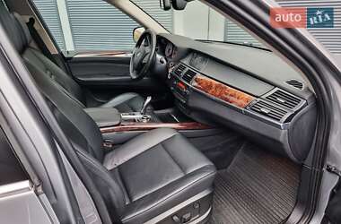 Позашляховик / Кросовер BMW X5 2013 в 