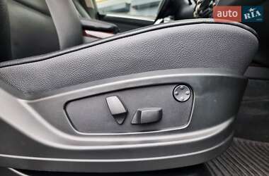 Позашляховик / Кросовер BMW X5 2013 в 