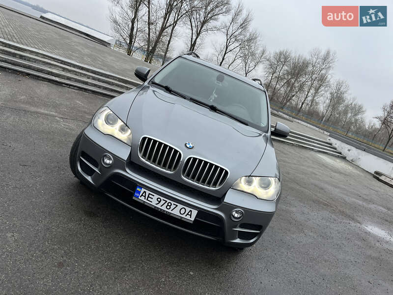Внедорожник / Кроссовер BMW X5 2013 в Днепре