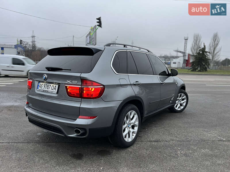 Внедорожник / Кроссовер BMW X5 2013 в Днепре