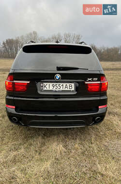 Внедорожник / Кроссовер BMW X5 2011 в 