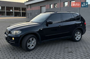 Внедорожник / Кроссовер BMW X5 2010 в Ровно