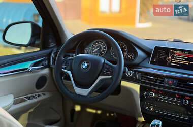Позашляховик / Кросовер BMW X5 2015 в 