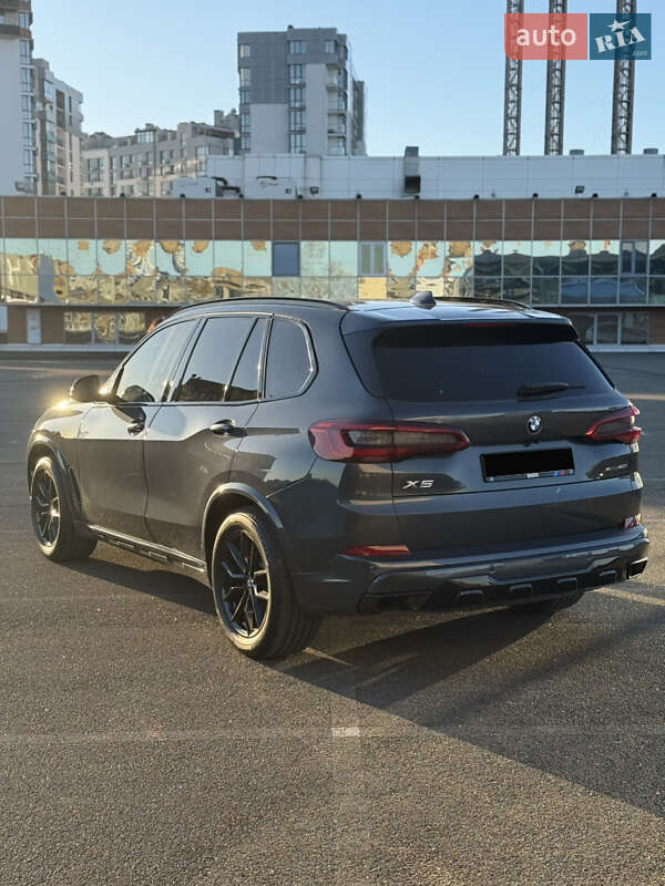 Позашляховик / Кросовер BMW X5 2019 в Києві