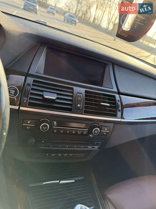 Внедорожник / Кроссовер BMW X5 2013 в Тернополе