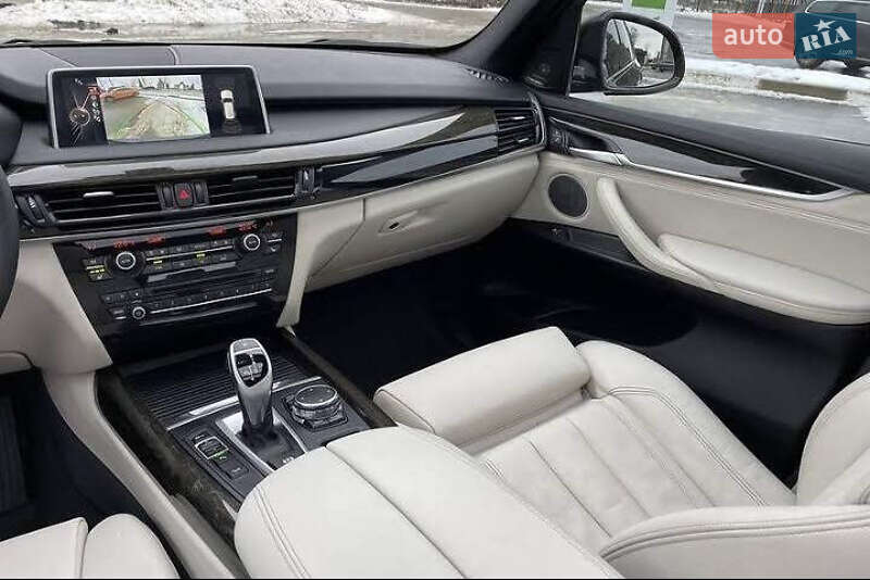 Позашляховик / Кросовер BMW X5 2015 в Коломиї