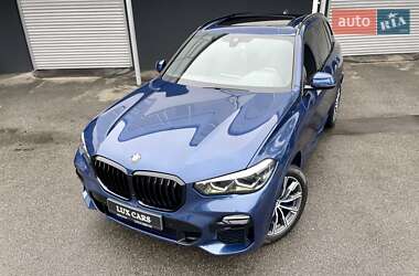 Внедорожник / Кроссовер BMW X5 2019 в 