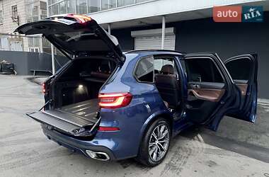 Внедорожник / Кроссовер BMW X5 2019 в 