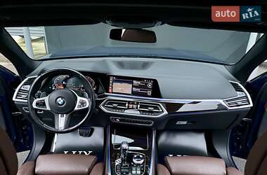 Внедорожник / Кроссовер BMW X5 2019 в 