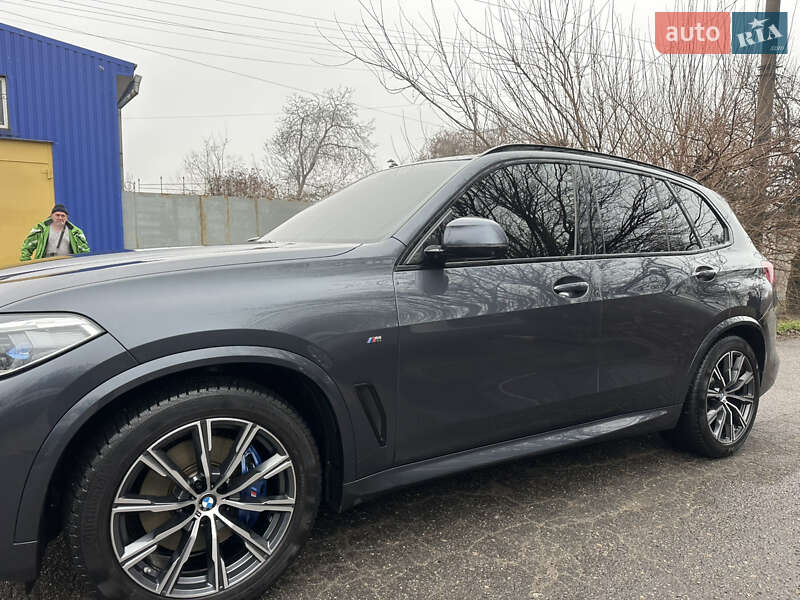 Позашляховик / Кросовер BMW X5 2021 в Запоріжжі