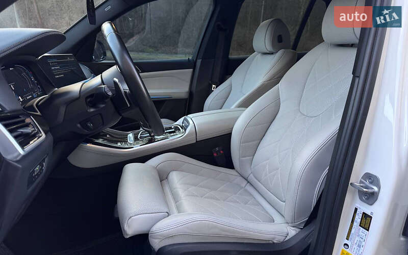 Позашляховик / Кросовер BMW X5 2022 в Чернівцях