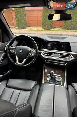 Внедорожник / Кроссовер BMW X5 2019 в 