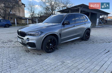 Позашляховик / Кросовер BMW X5 2016 в 