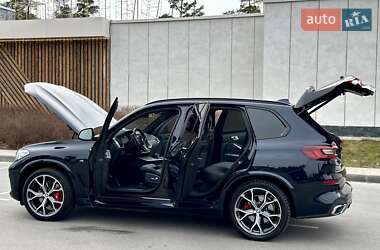 Внедорожник / Кроссовер BMW X5 2022 в Киеве