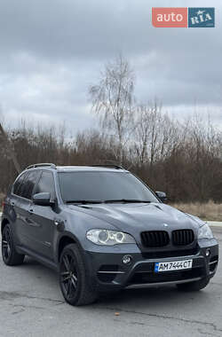 Позашляховик / Кросовер BMW X5 2011 в 