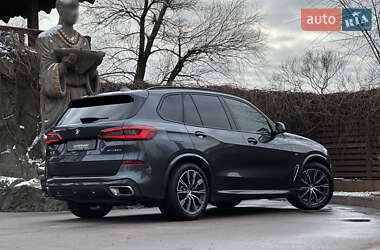 Внедорожник / Кроссовер BMW X5 2019 в 
