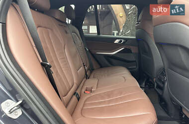 Внедорожник / Кроссовер BMW X5 2019 в 