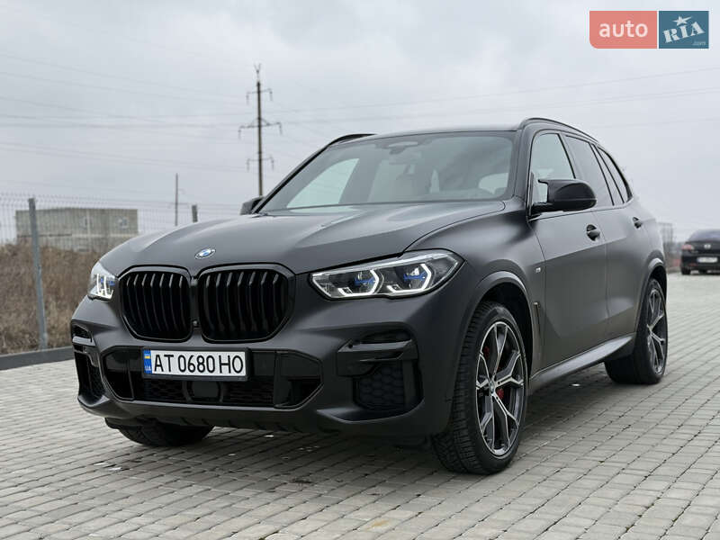 Позашляховик / Кросовер BMW X5 2022 в Івано-Франківську