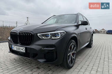 Позашляховик / Кросовер BMW X5 2022 в Івано-Франківську