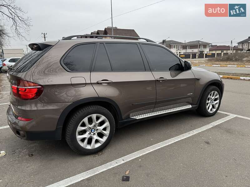 Позашляховик / Кросовер BMW X5 2013 в Петропавлівській Борщагівці