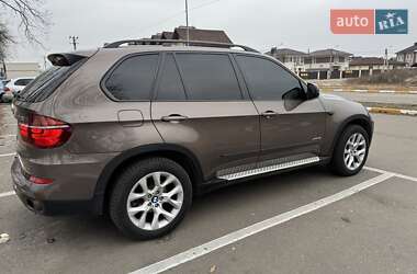Позашляховик / Кросовер BMW X5 2013 в 