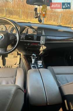 Позашляховик / Кросовер BMW X5 2009 в 