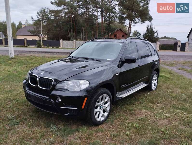 Внедорожник / Кроссовер BMW X5 2011 в 