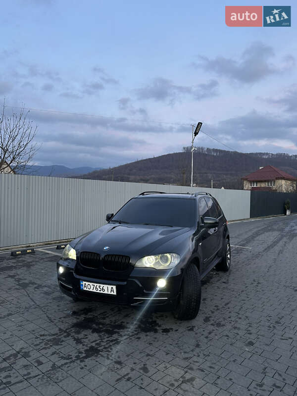 Позашляховик / Кросовер BMW X5 2009 в Великому Березному