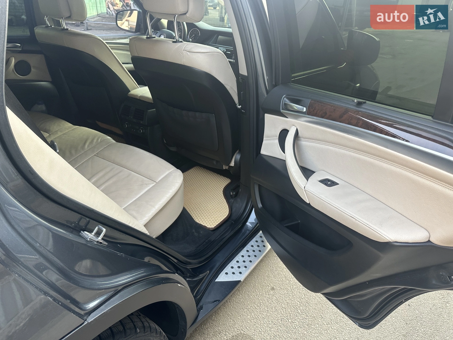 2010 BMW X5 - мініатюра 15