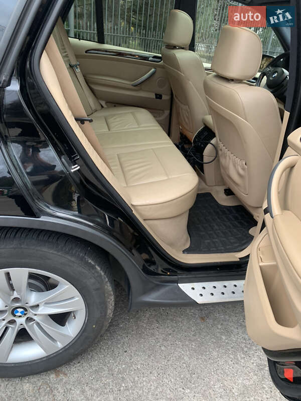 Позашляховик / Кросовер BMW X5 2004 в Києві
