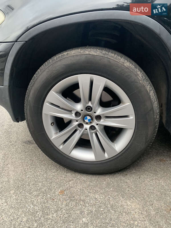 Позашляховик / Кросовер BMW X5 2004 в Києві