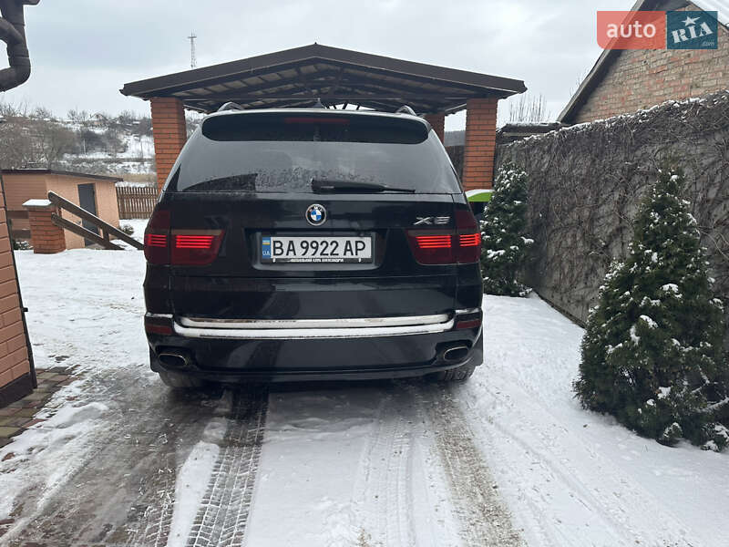 Внедорожник / Кроссовер BMW X5 2010 в Александрие