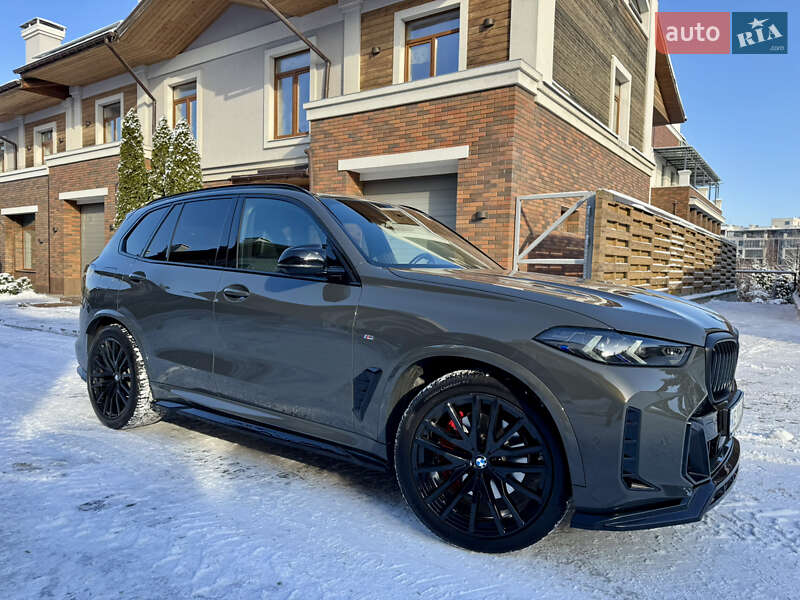 Позашляховик / Кросовер BMW X5 2024 в Дніпрі