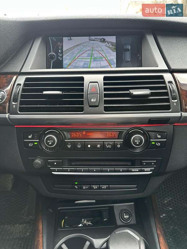 Позашляховик / Кросовер BMW X5 2010 в Львові