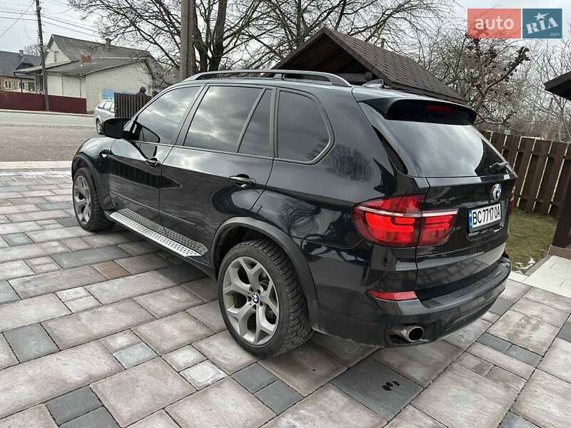 Позашляховик / Кросовер BMW X5 2010 в Львові